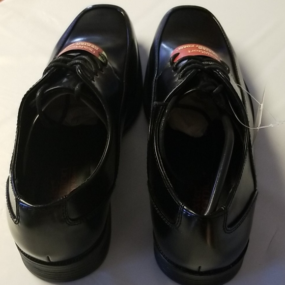 Shoes - Picture 3 of 4